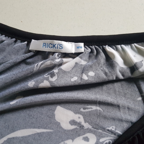 RICKIS tunic size medium long sleeve tee - Picture 3 of 5